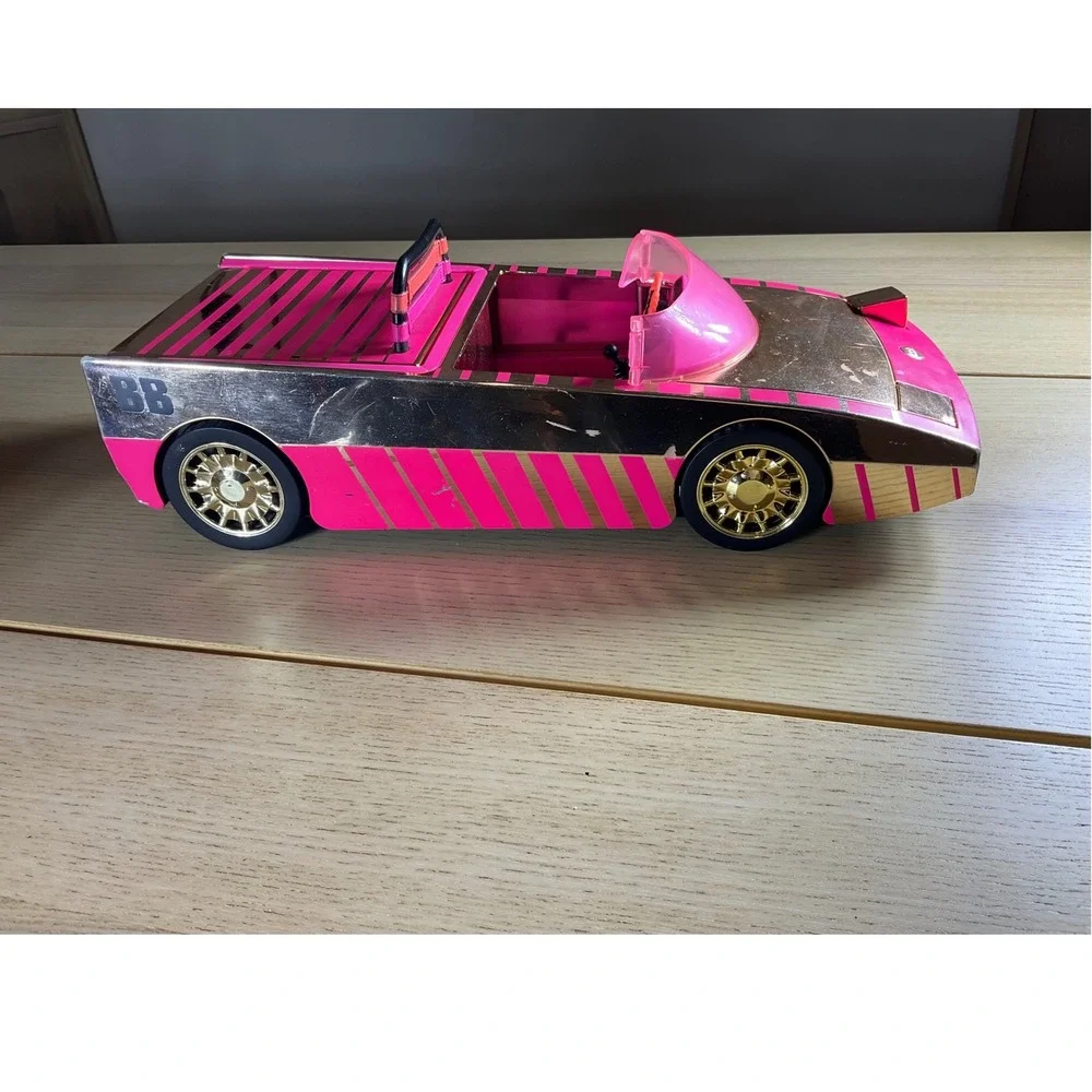 LOL Surprise Car-Pool Coupe Pink Rose Gold Speedmatic Convertible Pool Car